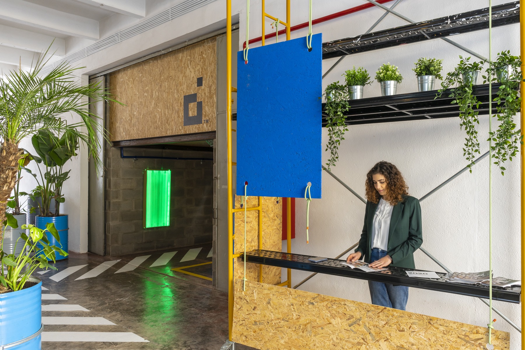 sitio created private office spaces with an industrial style