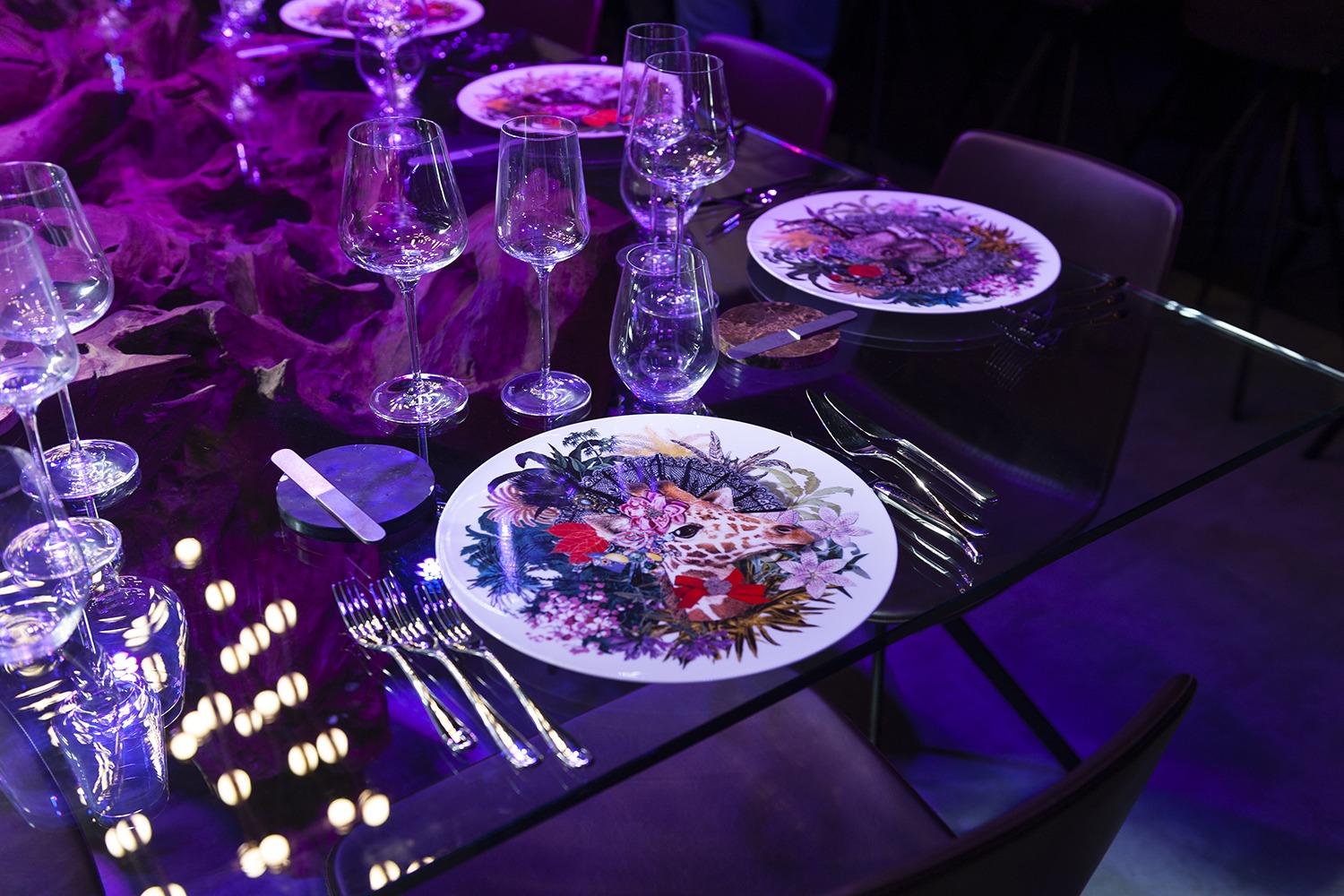 gastronomy and spectacle at the table with The MAD Kitchen