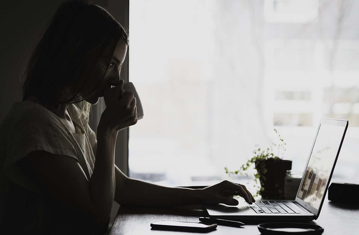 5 Advantages of the Hybrid Workplace Model